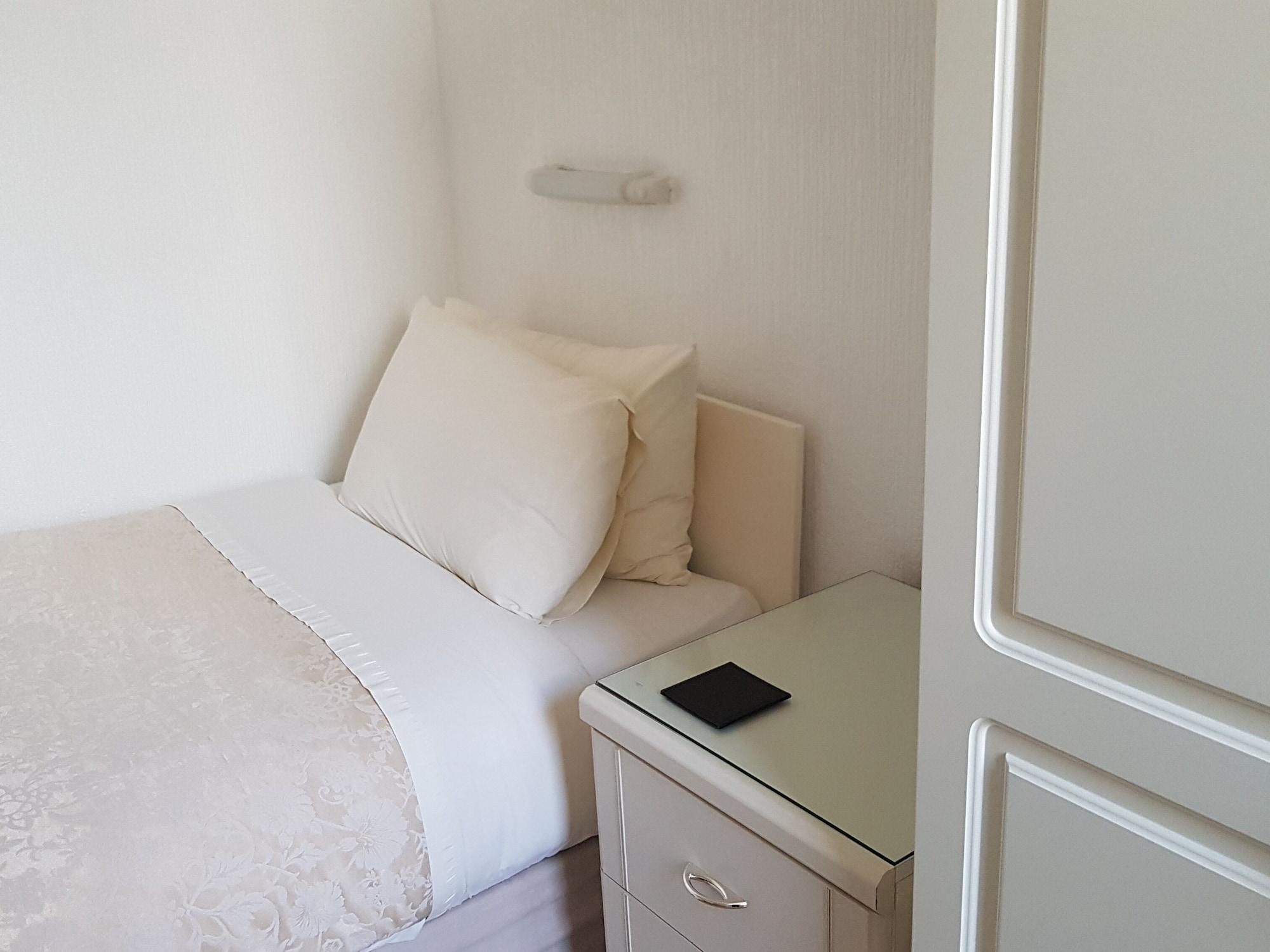 The Wycliffe Bed and Breakfast Φόλκστοουν Εξωτερικό φωτογραφία